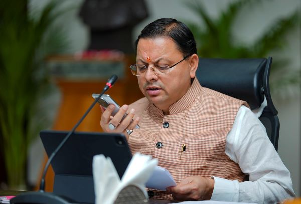 धामी ने मर्चेंट नेवी के लापता डेक कैडेट के परिवार को हर संभव सहयोग का भरोसा दिलाया
