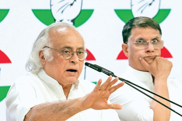 प्रधानमंत्री ने ट्रंप को खुश करने के लिए भारत के हितों से समझौता किया: कांग्रेस