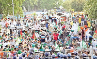 कौमी इंसाफ मोर्चा के 'पंजाब बंद' के मद्देनजर चंडीगढ़-मोहाली सीमा पर सुरक्षा कड़ी