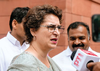 निर्वाचन आयोग विवाद पर भाजपा का कांग्रेस पर हमला 'पुरानी और कमजोर कहानी': प्रियंका गांधी