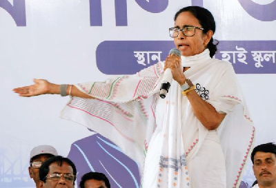 ममता नीत तृणमूल कांग्रेस ने पसंद के नाम और चुनाव चिह्न निर्वाचन आयोग को जमा किए