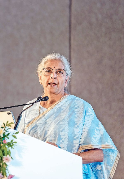 द्विपक्षीय निवेश संधि के नए ढांचे को जल्द मिल सकती है मंत्रिमंडल की मंजूरी : सीतारमण